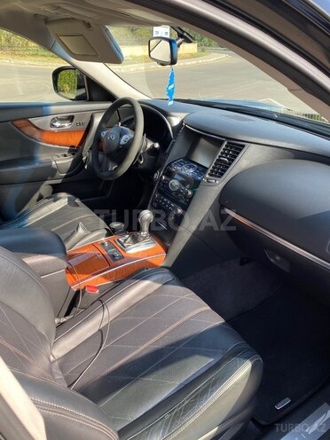 Infiniti  2013, 134,130 km - 3.7 l - Naftalan