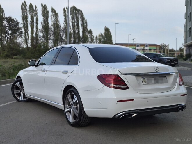 Mercedes E 220 d 2016, 189,600 km - 2.1 l - Bakı