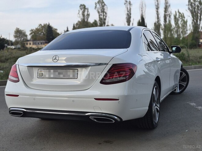 Mercedes E 220 d 2016, 189,600 km - 2.1 l - Bakı