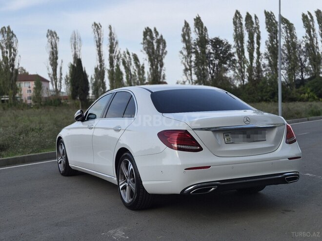 Mercedes E 220 d 2016, 189,600 km - 2.1 l - Bakı