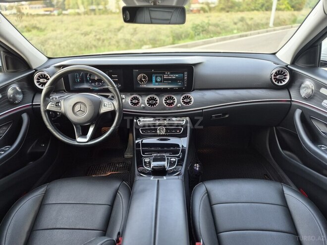 Mercedes E 220 d 2016, 189,600 km - 2.1 l - Bakı