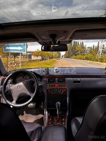 Mercedes E 240 2001, 195,698 km - 2.4 l - Masallı