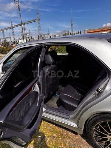 Mercedes E 240 2001, 195,698 km - 2.4 l - Masallı
