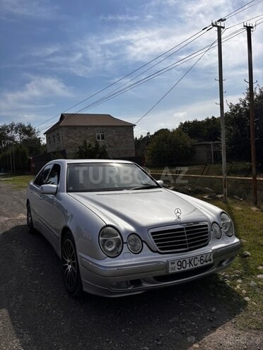 Mercedes E 240 2001, 195,698 km - 2.4 l - Masallı