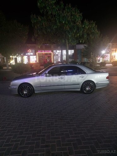 Mercedes E 240 2001, 195,698 km - 2.4 l - Masallı