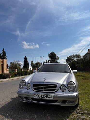 Mercedes E 240 2001, 195,698 km - 2.4 l - Masallı