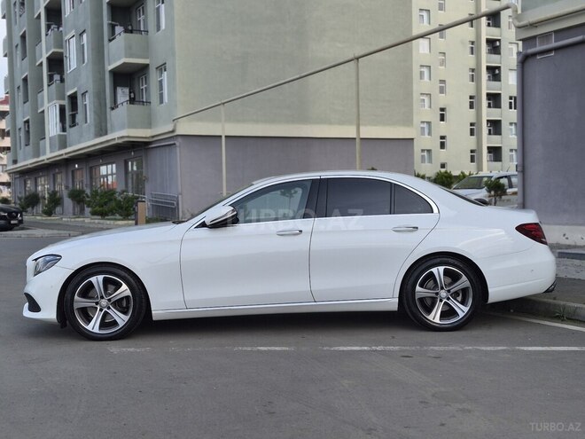 Mercedes E 220 d 2016, 189,600 km - 2.1 l - Bakı