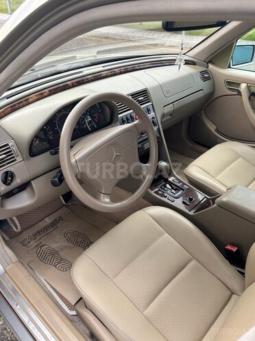 Mercedes C 230 1999, 271,000 km - 2.3 л - Masallı