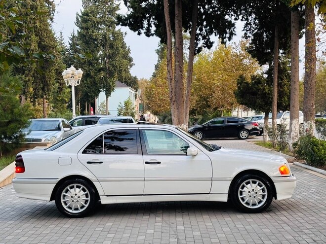 Mercedes C 230 2000, 213,000 km - 2.3 l - İmişli