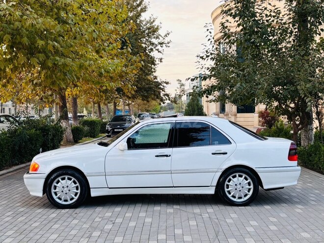 Mercedes C 230 2000, 213,000 km - 2.3 l - İmişli