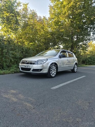 Opel Astra 2005, 310,000 km - 1.4 l - Zaqatala