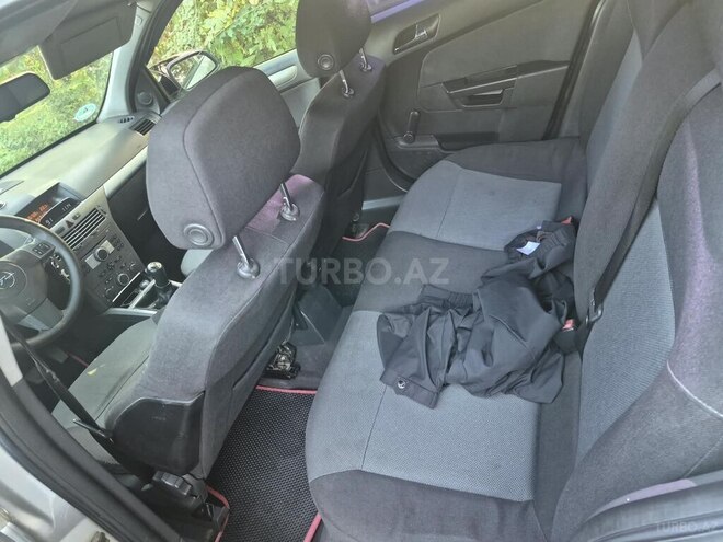 Opel Astra 2005, 310,000 km - 1.4 l - Zaqatala
