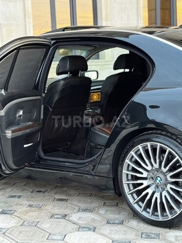 BMW 750 2006, 357,000 km - 4.8 l - Saatlı