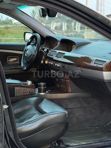 BMW 750 2006, 357,000 km - 4.8 l - Saatlı