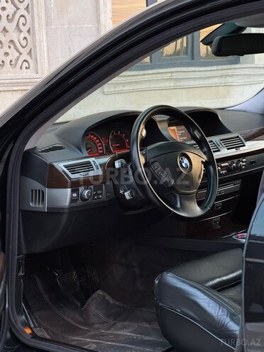 BMW 750 2006, 357,000 km - 4.8 l - Saatlı