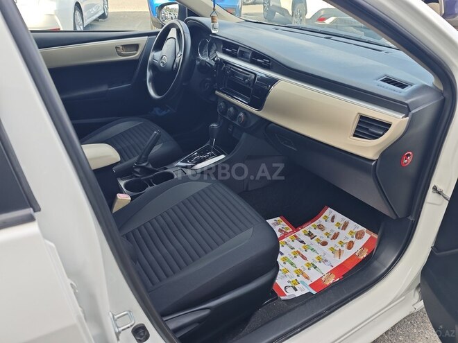 Toyota Corolla 2014, 210,000 km - 1.6 l - Bakı