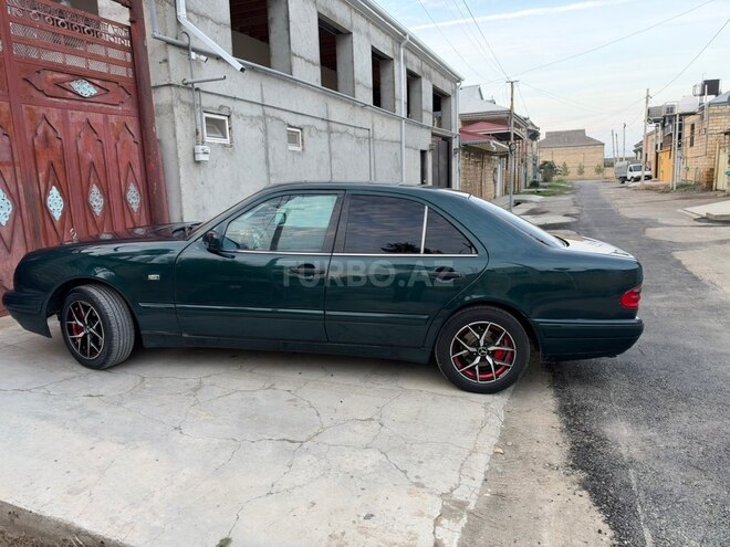 Mercedes E 200 1997, 488,890 km - 2.0 l - Yevlax