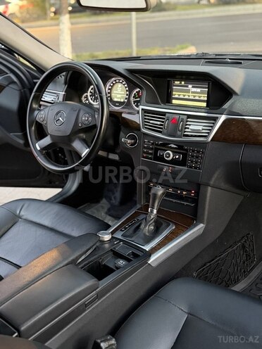 Mercedes E 250 2010, 234,766 km - 2.1 л - Bakı
