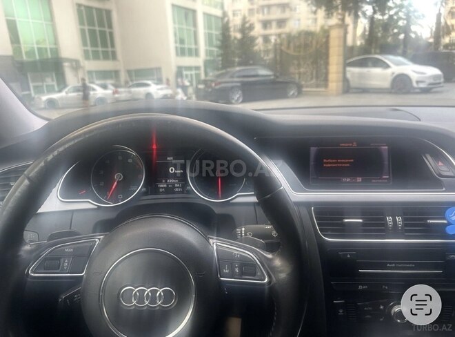 Audi A5 2013, 158,648 km - 2.0 л - Bakı
