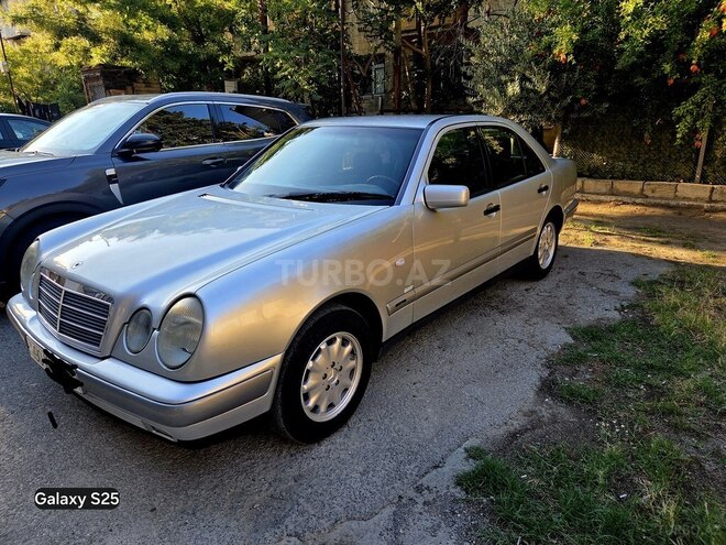 Mercedes E 240 1998, 275,000 km - 2.4 l - Bakı