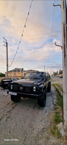 Nissan Patrol 1991, 358,098 km - 2.8 l - Quba