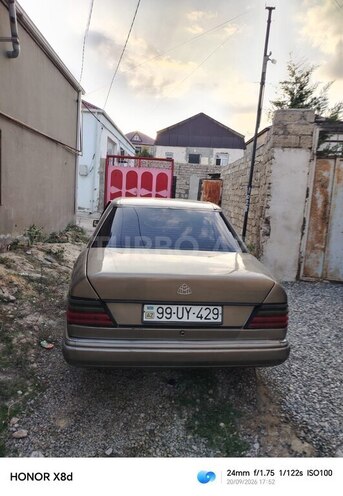 Mercedes  1990, 250,000 km - 2.0 l - Bakı