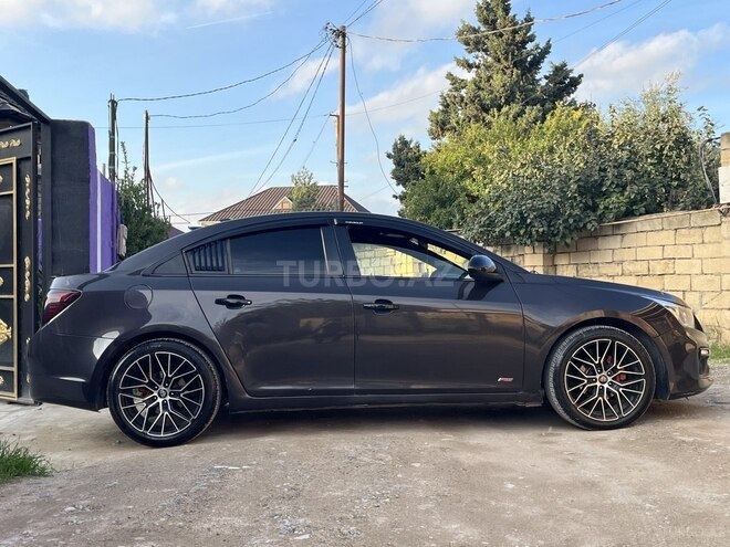 Chevrolet Cruze 2015, 300,000 km - 1.4 l - Sumqayıt