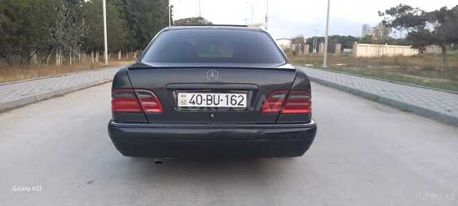 Mercedes E 230 1996, 304,000 km - 2.3 л - Sumqayıt