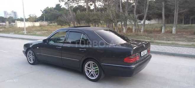 Mercedes E 230 1996, 304,000 km - 2.3 л - Sumqayıt