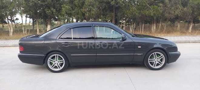 Mercedes E 230 1996, 304,000 km - 2.3 л - Sumqayıt
