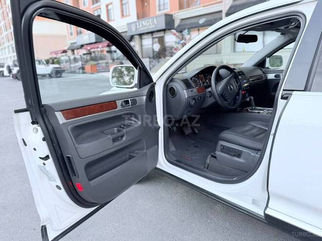 Volkswagen Touareg 2006, 290,000 km - 3.2 л - Bakı