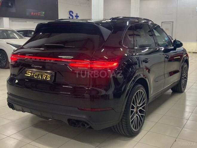 Porsche Cayenne 2018, 71,400 km - 3.0 l - Bakı