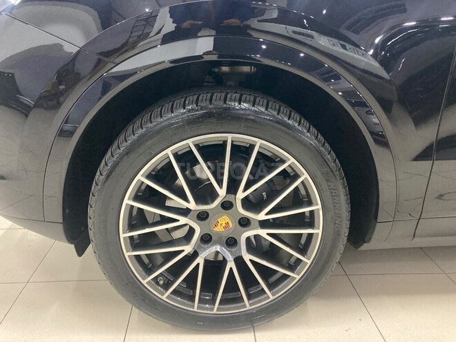 Porsche Cayenne 2018, 71,400 km - 3.0 l - Bakı