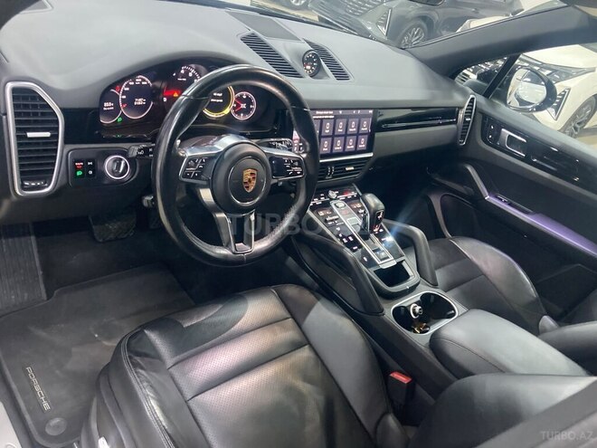 Porsche Cayenne 2018, 71,400 km - 3.0 l - Bakı