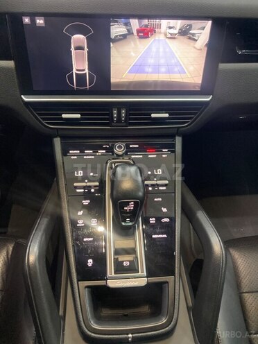 Porsche Cayenne 2018, 71,400 km - 3.0 l - Bakı