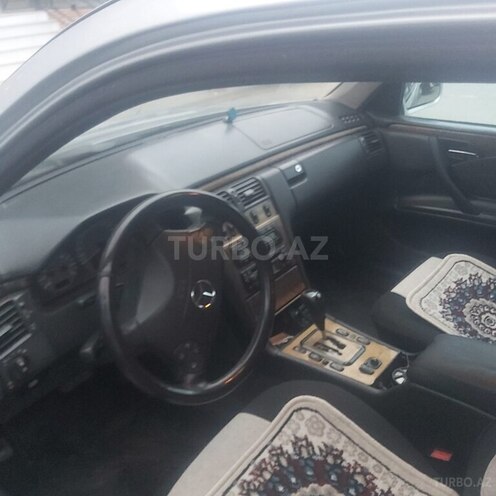 Mercedes E 280 1999, 23,564 km - 2.8 л - Şəmkir