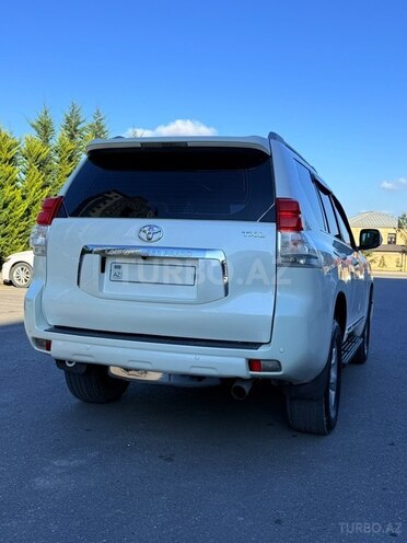 Toyota Land Cruiser Prado 2011, 242,000 km - 2.7 l - Quba
