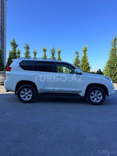 Toyota Land Cruiser Prado 2011, 242,000 km - 2.7 l - Quba