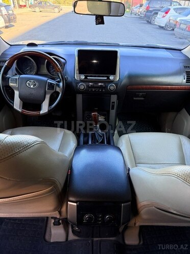 Toyota Land Cruiser Prado 2011, 242,000 km - 2.7 l - Quba