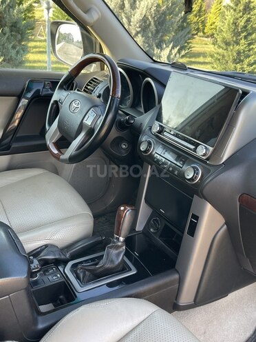 Toyota Land Cruiser Prado 2011, 242,000 km - 2.7 l - Quba