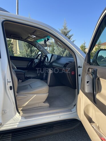 Toyota Land Cruiser Prado 2011, 242,000 km - 2.7 l - Quba