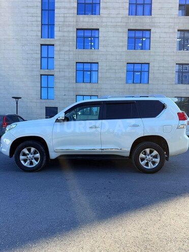 Toyota Land Cruiser Prado 2011, 242,000 km - 2.7 l - Quba