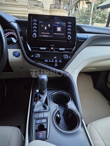 Toyota Camry 2023, 40,200 km - 2.5 l - Bakı