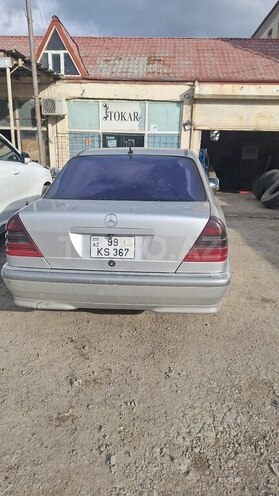 Mercedes C 220 1996, 557,810 km - 2.2 l - Bakı