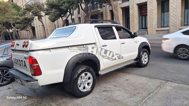 Toyota Hilux 2011, 218,000 km - 2.5 l - Bakı