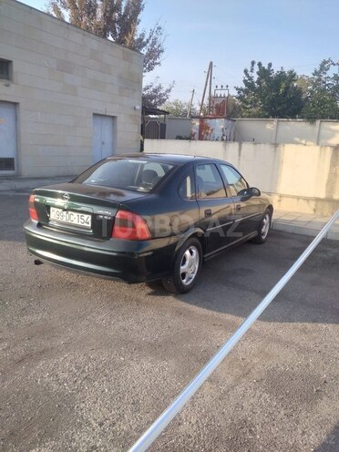 Opel Vectra 2000, 314,000 km - 1.6 l - Qazax
