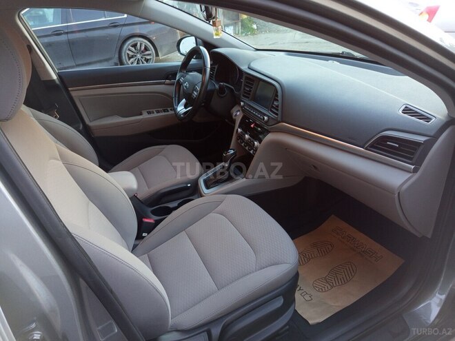 Hyundai Elantra 2018, 103,642 km - 2.0 l - Bakı