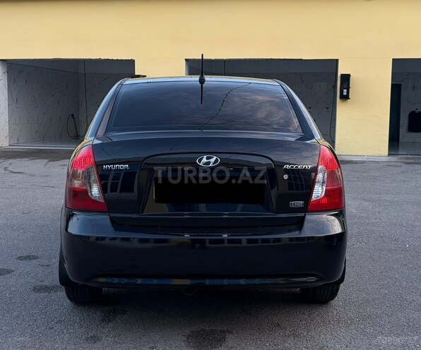 Hyundai Accent 2006, 449,000 km - 1.5 l - Ucar