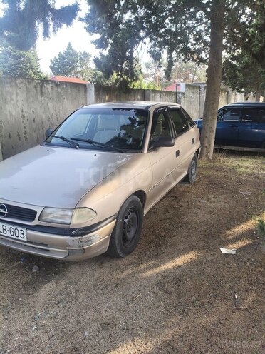 Opel Astra 1996, 340,000 km - 1.6 l - Bakı