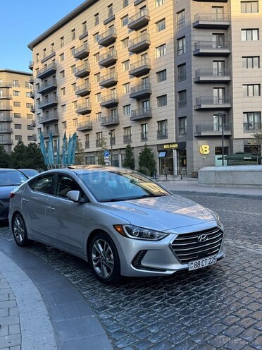 Hyundai Elantra 2018, 60,350 km - 2.0 l - Bakı